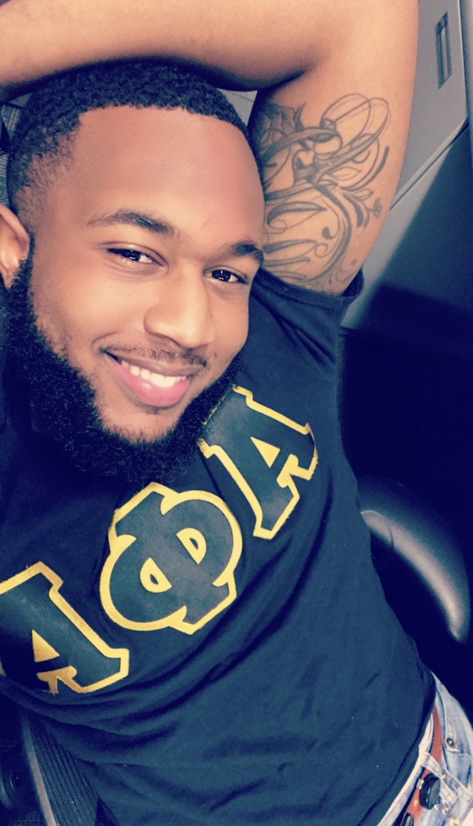 _HennyVibes's tweet photo. #AlphaTwitter take over today.... 🐒❄️🤙🏽 #FineAlphaTwitter https://t.co/S3gFGEfugH