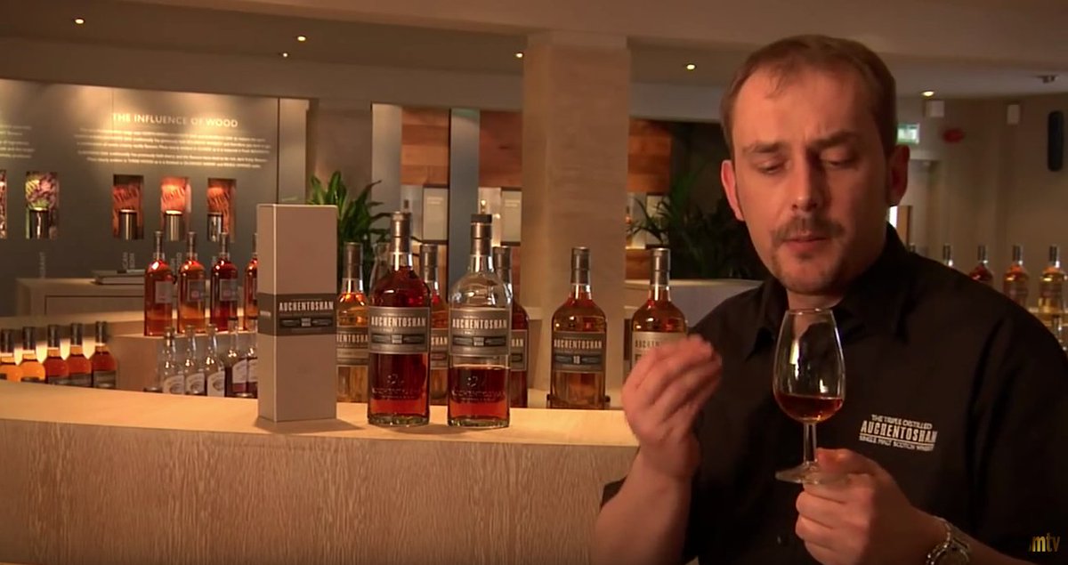Singlemalt TV crew has selected their 12 favorite whisky suggestions for the holidays. Take a look, see if you agree, let us know what you think. #scotch #whisky #scotchwhisky #singlemalt #whiskey 
youtube.com/watch?v=6BWyGS…