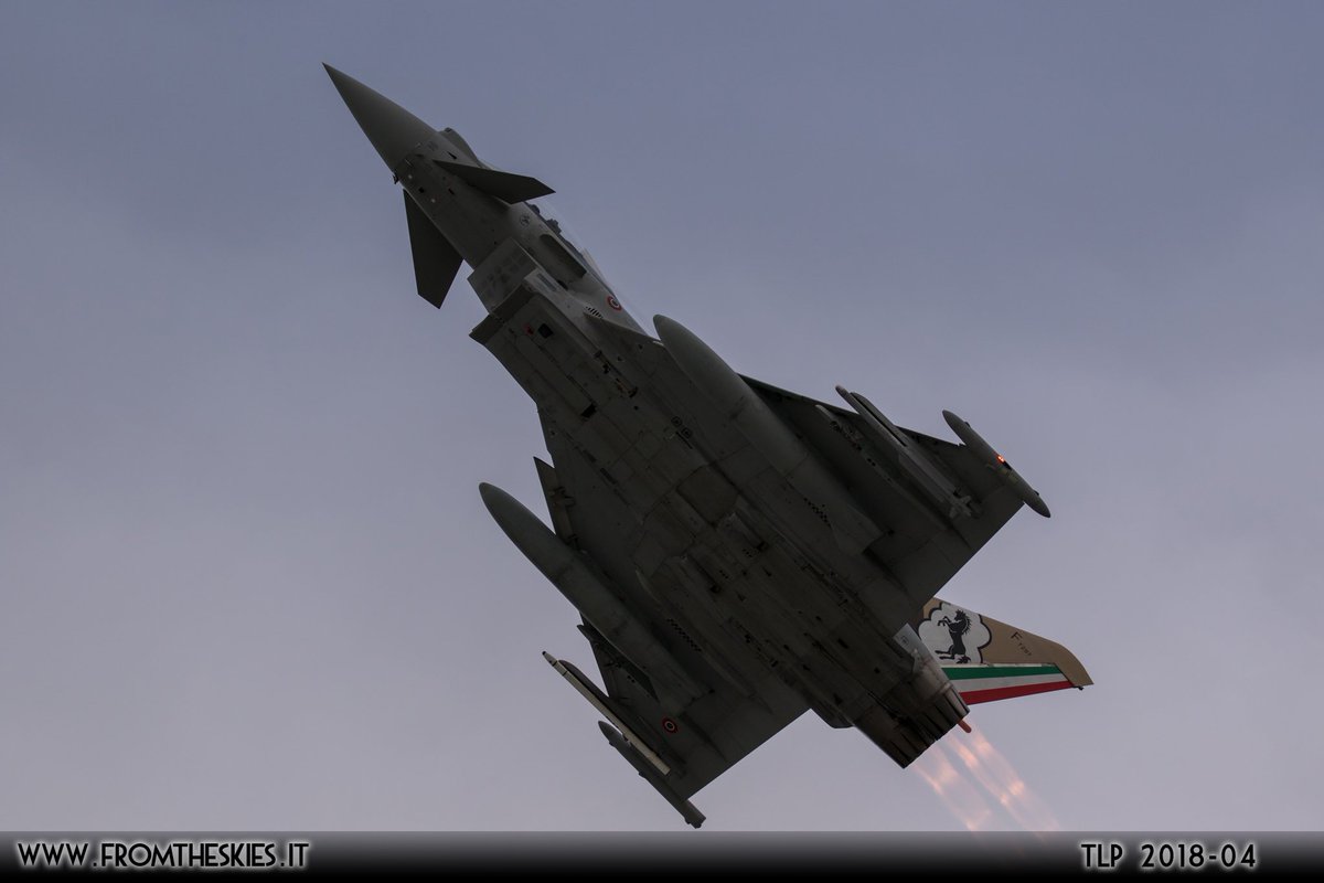 fromtheskies08's tweet photo. @LucianoQuaranta @ItalianAirForce something is missing in your pics... 
maybe photo credit? https://t.co/21BtHBIPKW