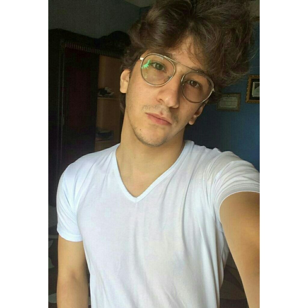 mohhamedramdan's tweet image. #Evolution2018 
Can I Join? 🙄😌