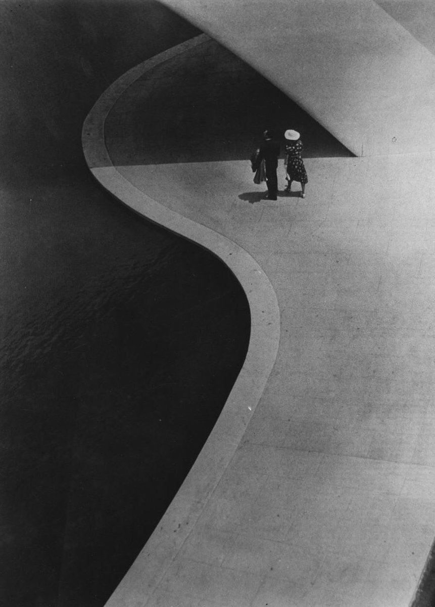 I choose not to believe
that that the unknown
is always a risk.

I choose to believe 
that the unknown
is always an opportunity.

ph. Stanley Rayfield
“In the Shadow of the Trylon”, New York World's Fair, 1939