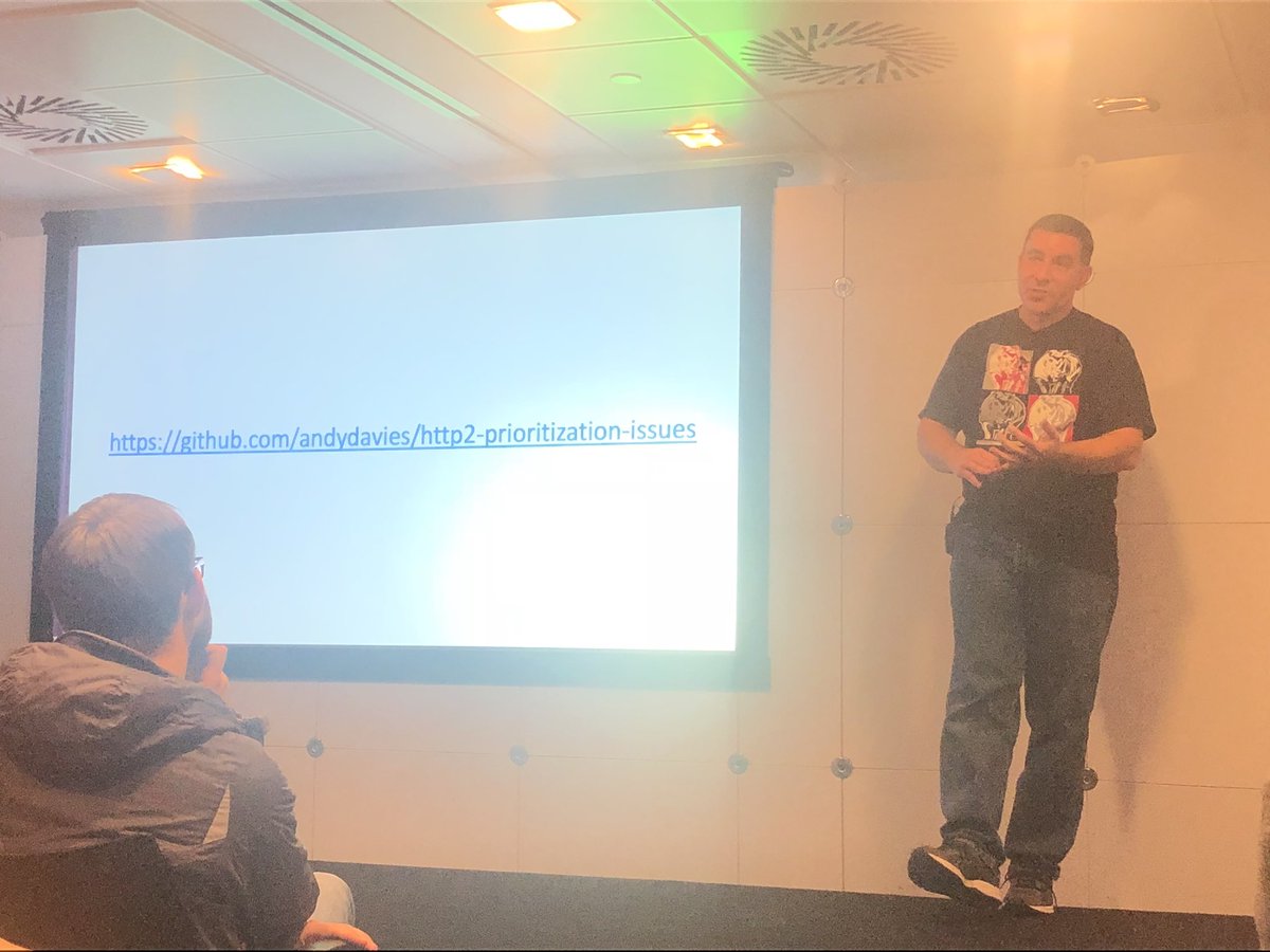 Only 2-3 web servers support resource prioritisation properly (Google’s own servers aren’t one of them) <a href="/patmeenan/">Patrick Meenan</a> <a href="/LDNWebPerf/">London Web Performance</a> #perfmatters