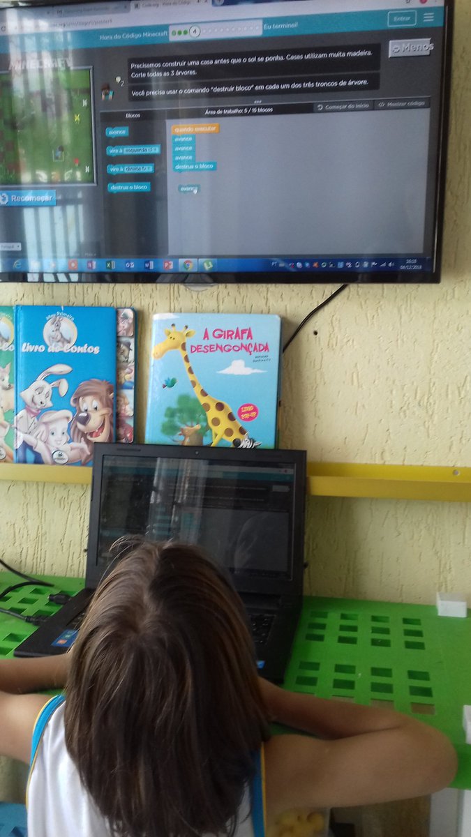teachersammy36's tweet photo. #hourofcode #meetcodecreators #mieexpert #minecraftforeducation https://t.co/pQFul5GPmP