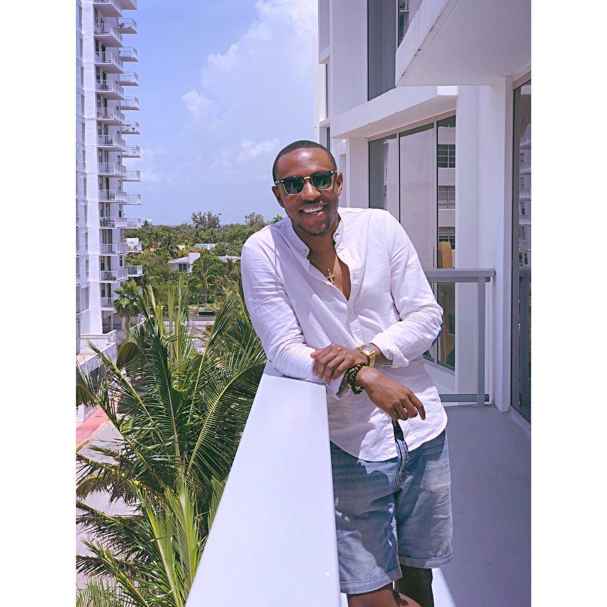 CeeWorlds's tweet photo. Aye, my brother a Civil Engineer in Atlanta, GA. Not just a Morehouse Man but an Alpha Rho Man. Who want that Founders Day plug 👀 

#FineAlphaTwitter #SingleAlphaTwitter https://t.co/7pm7BkgWpB