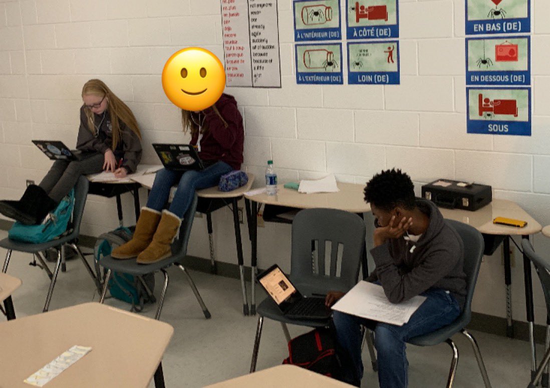 MmeJLOchoa's tweet photo. The way we work: Semi-Deskless - when it’s time to write: “Tournez les chaises et soyez confortable!!” Turn your chairs &amp; get comfortable! #deskfree #flexibleseating #wmstweets18 #comprehensibleinput #lcpstweets18 #langchat https://t.co/IwAjDcQrJh