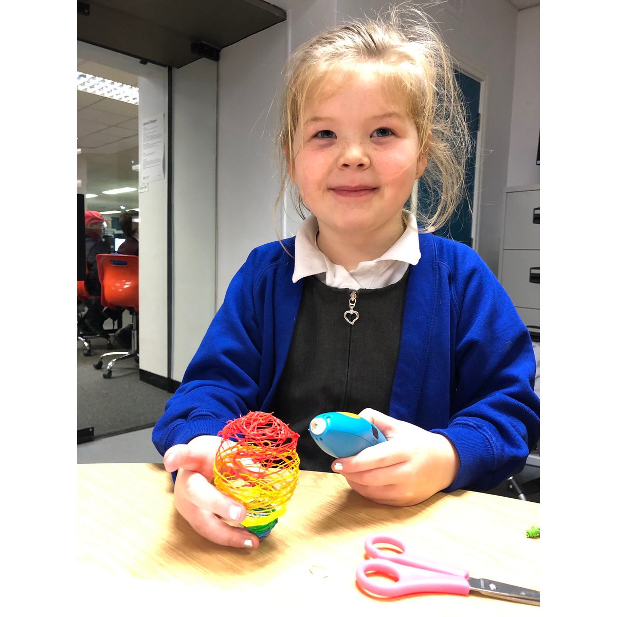 courtshxrrison's tweet image. Had fun making Xmas decorations at #GortonLibrary today @MancLibraries @PaulaCarley