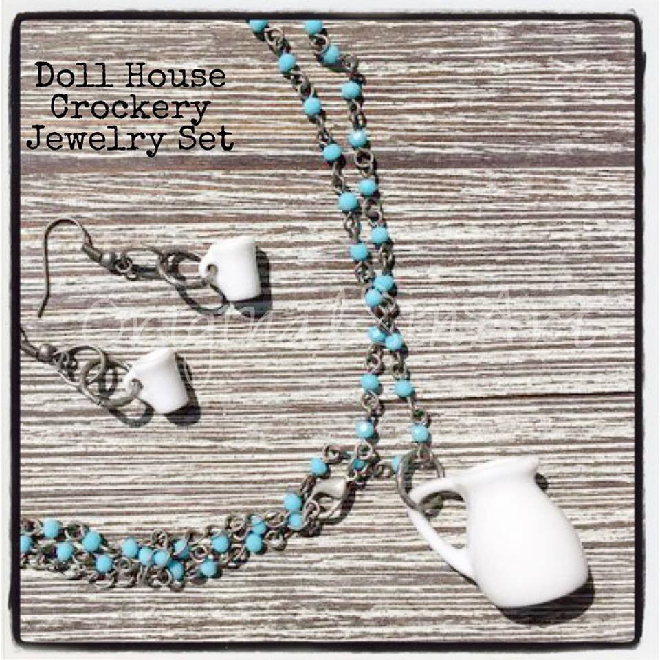 #JEWELRYTUESDAY! MINIATURE COFFEE AND CREAM #JEWELRYSET available in my #EtsyShop, #OriginalSinArt. (link in Bio)
 #originalsinarts #handmadejewelry #necklaceandearringset #etsysale #etsyseller #shopsmall #couponcode #dollshouseminiatures #dollhousejewelry #coffeeandcream