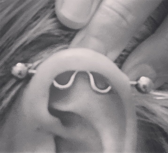 Finally brave enough to put a new bar in 🙌 #IndustrialPiercing