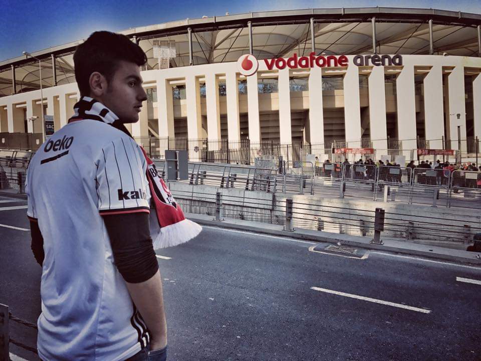 erayatc1903's tweet photo. Bizler İnandık 🏴🏳️🏴🏳️
#forzabesiktas @forzabesiktas @BesiktasOrdusu @cArsiKayseri @Besiktas10line https://t.co/AVDbPYMMZg