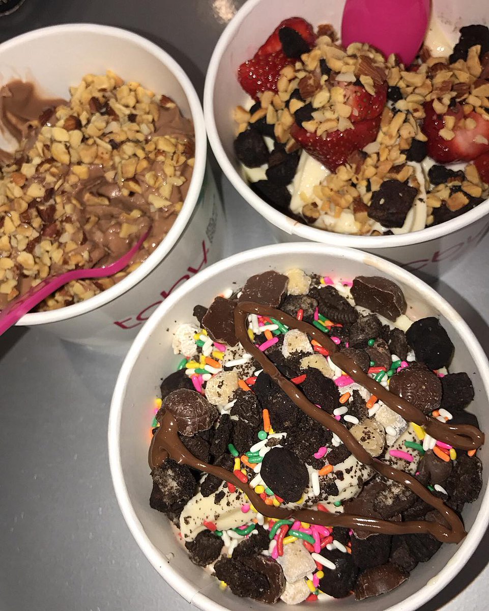 TCBY's tweet photo. So many toppings, so little time π¦π
πΈ by chigalfoodie (IG) #TCBY #FroyoToppings https://t.co/lIf4CIDuXm