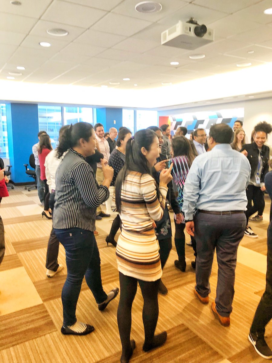 laughstylistnyc's tweet photo. #laughteryoga #corporatewellness #americanexpressHQ #stressreduction for #staff #yogiclaughter #healingarts #unearthyourmirth #stressrelief #meditation #corporateeventsnyc #laughterstylist https://t.co/VbZNp6qiim