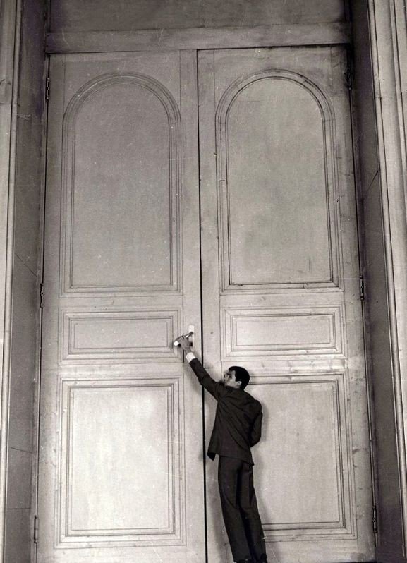 "La giusta comprensione di una cosa e la incomprensione della stessa cosa non si escludono” #FranzKafka - Il Processo #letturadelmese