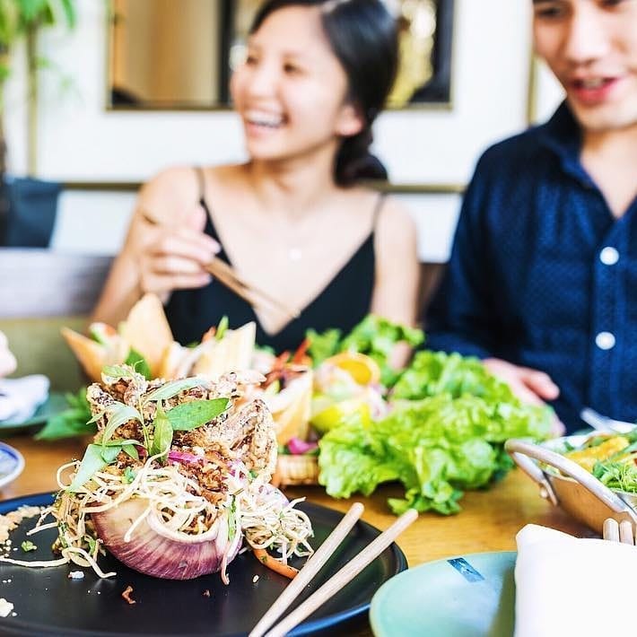 DailyHiveVan's tweet photo. Win a $500 gift card to @anhandchi with @DailyHiveVan’s #DH12Days https://t.co/TxvPXmyrQA RT to enter! https://t.co/yI9StUN7k5
