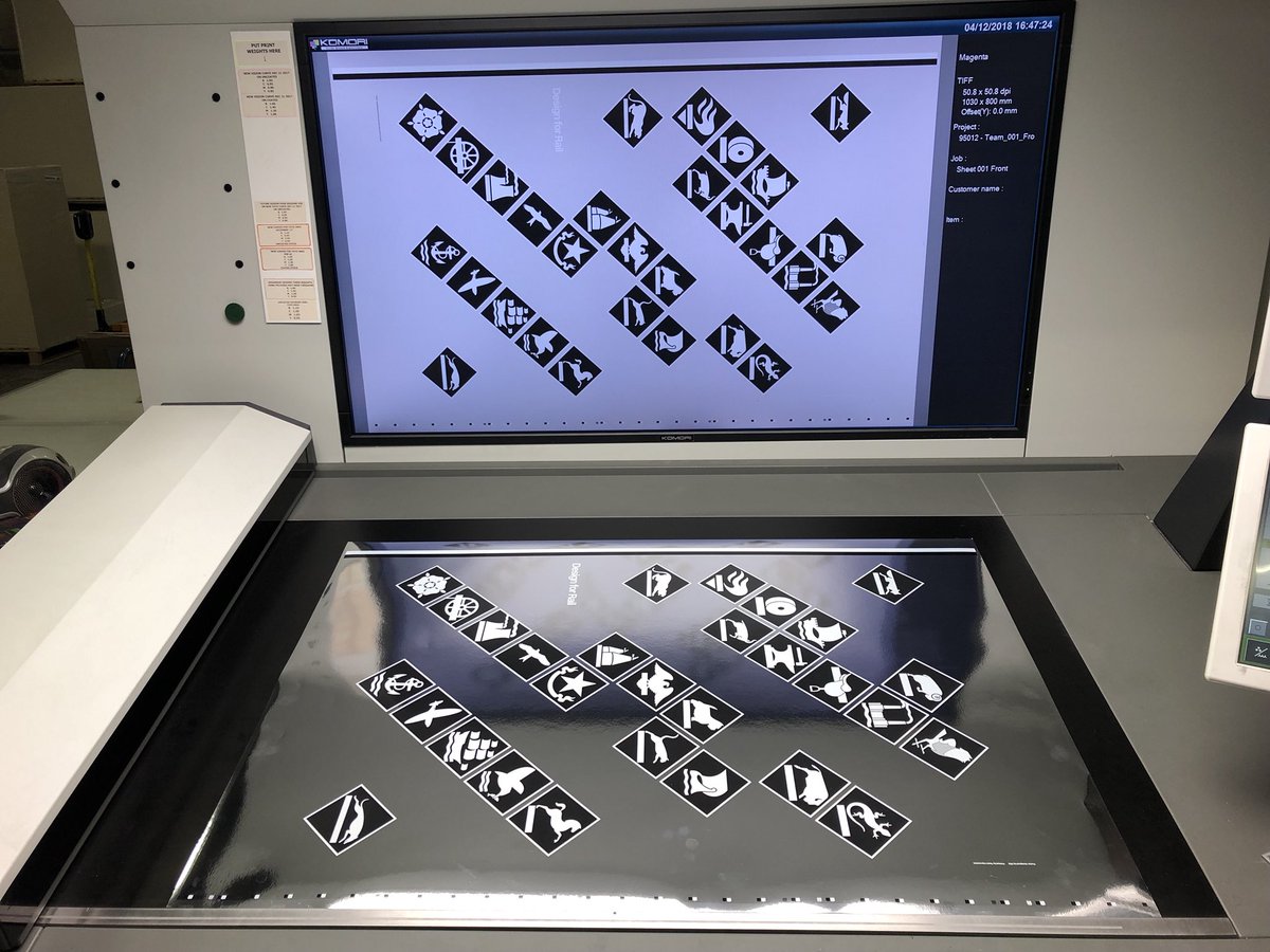 TeamImpression's tweet image. #designforrail 
LIMITED EDITION #posters on press looking amazing!!
Available at the launch event on 12th December.
To attend please DM us or email:
simonb@team-impression.com
Lovely design by @sea_london