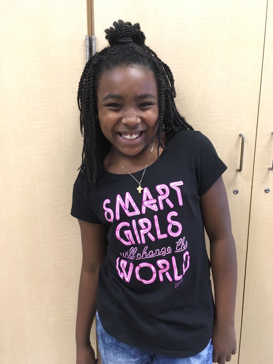 ScottsDots's tweet photo. Although this is a #latepost, I want to introduce our Tweeter of the Week for this week! She can’t wait to share great classroom happenings with you! https://t.co/rY3BTWzFze