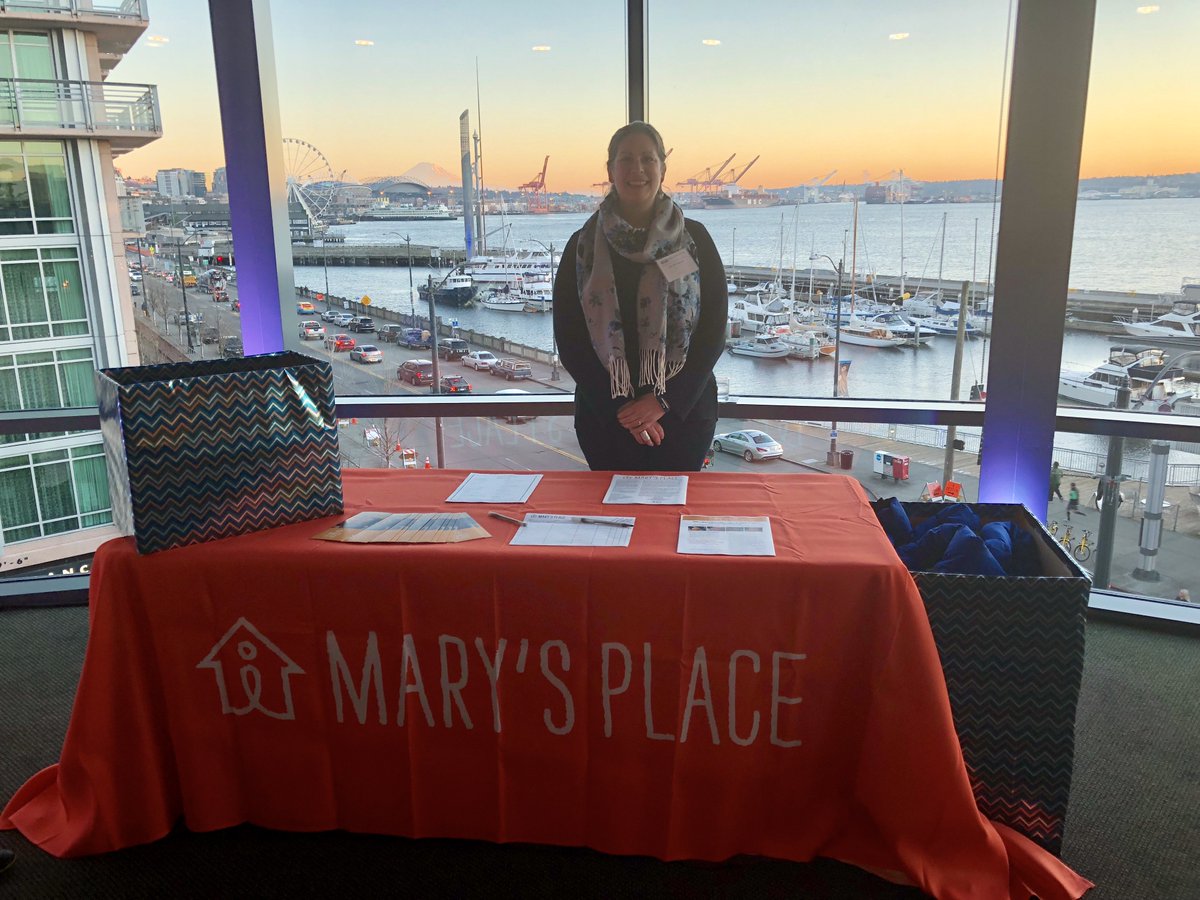WTCSeattle's tweet photo. It's the season of giving! We're excited to be partnering with @MarysPlaceWA for our "Bundle Up for Winter Drive." Members can bring new or gently-used coats, hats, scarves & gloves to our Member Holiday Happy Hour on 12/12 & to #WTCSeattle through 12/21 #nochildsleepsoutside https://t.co/nvyd1ucsKP