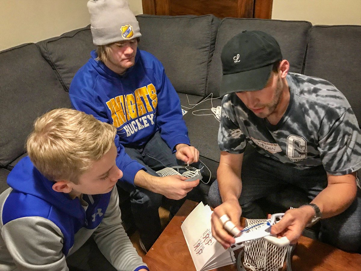 homegrownlax's tweet photo. This seasonβs first workshops are coming up! A great opportunity for hands on stringing instruction. Registration for December sessions closes Monday, link below for more details! π₯π #StringYourOwnStick #HGLSringingWorkshops
https://t.co/oM2p3LXydD https://t.co/v6wJDvC7vC
