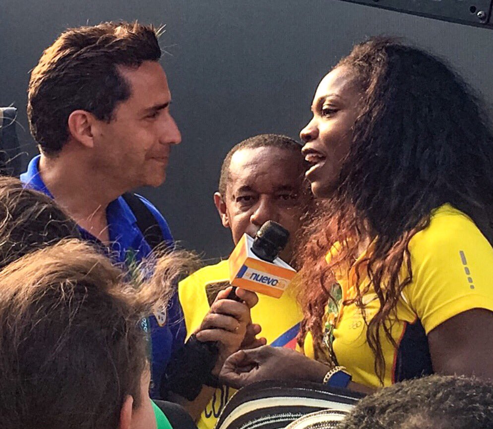 MontoyaCamilo's tweet photo. Conversando en los olímpicos de Río con @catheibarguen para @Telemundo La mejor del mundo SIEMPRE! Orgullo colombiano! https://t.co/dy5PEv6Lit
