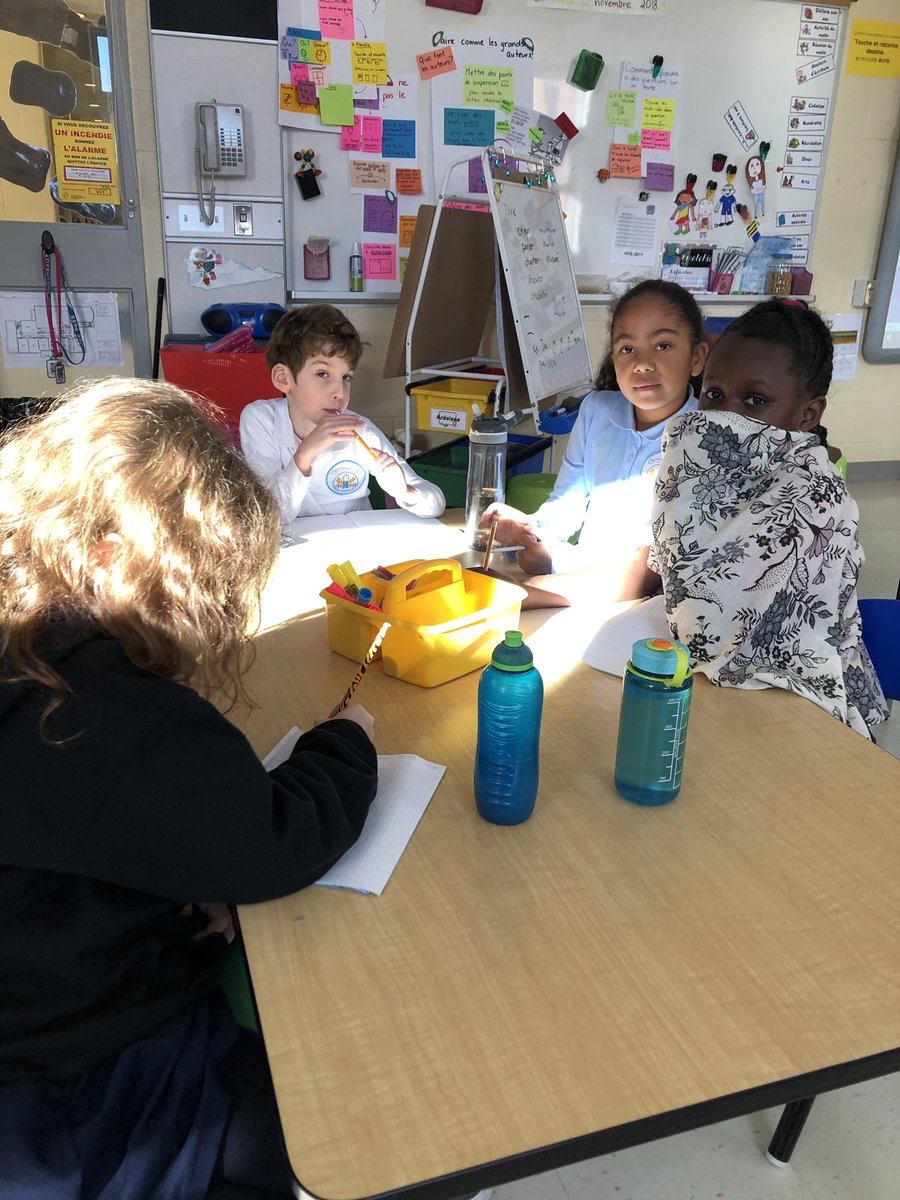 classemmenadine's tweet image. On écrit des problèmes mathématiques pour participer au #DéfiMulti d’aujourd’hui !