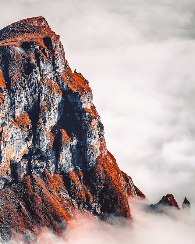 earthrisephoto's tweet photo. Castle in the sky... ☁️☁️
.
.
.
.
#landscapephotography #cloudporn #earthporn #swissvacation #switzerland🇨🇭 #lovetravel #sky #clouds #ethereal #magic #lumix #gh5 #lumixgh5 https://t.co/TfJx2BLzrc https://t.co/nf332osfZL