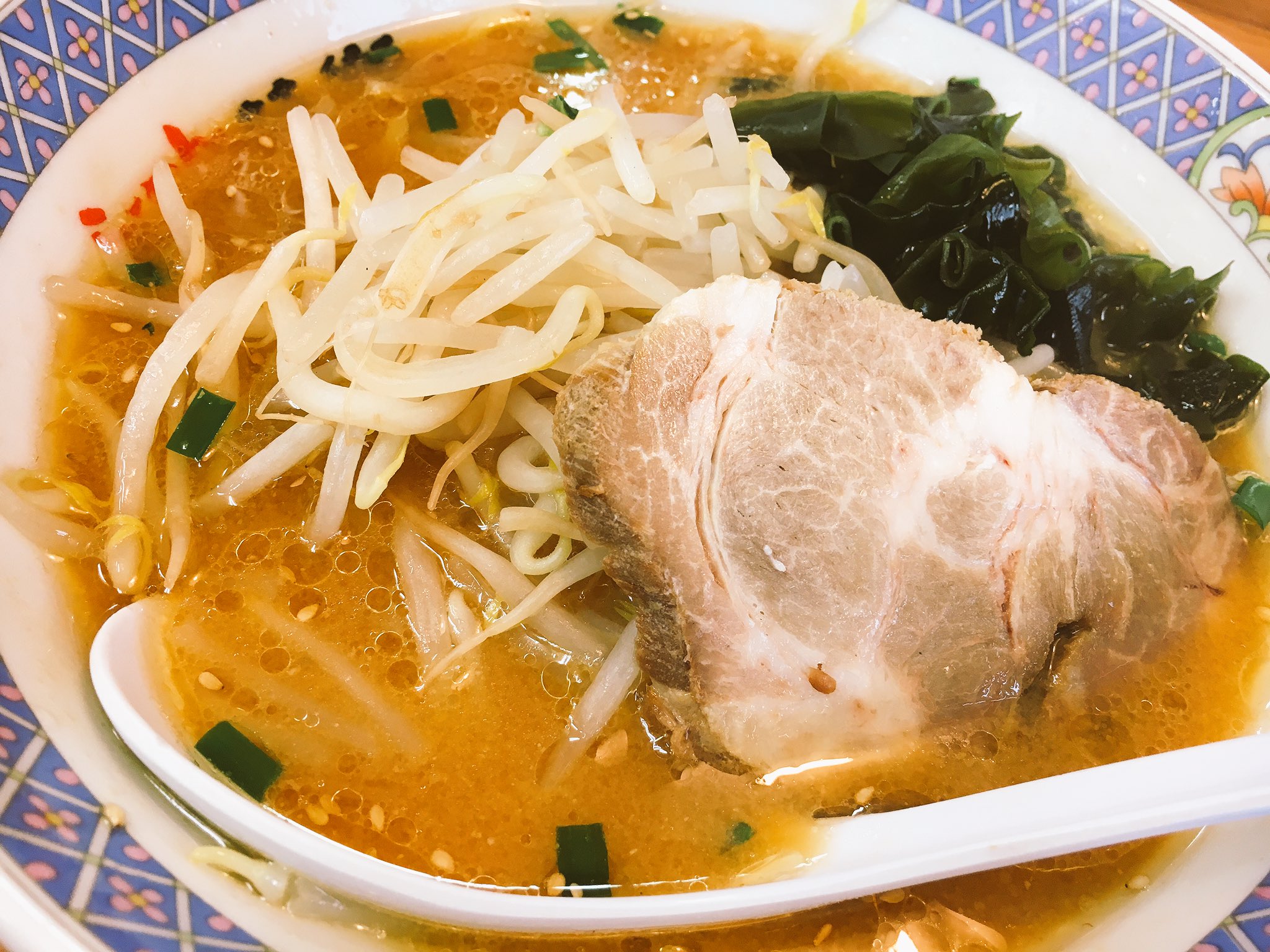 تويتر はせやん おみそブログ على تويتر ラーメン花楽でランチですヨ あたしゃ味噌ラーメンランチ 750円 母ちゃんは 鶏白湯 ラーメン 750円 花楽さんは安くて美味しいよねぇ ټ ンフ ラーメン花楽 T Co Ngvszegg79 تويتر はせやん おみそブログ على تويتر ラーメン花楽でランチですヨ あたしゃ味噌ラーメンランチ 750円 母ちゃんは 鶏白湯 ラーメン 750円 花楽さんは安くて美味しいよねぇ ټ ンフ ラーメン花楽 T Co Ngvszegg79