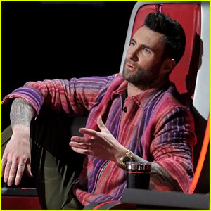 factspusher's tweet photo. Public Service Announcement: Future #TheVoice contestants (especially POC), don’t choose this guy as your coach, unless he’s the only chair available. He’s a careless and embarrassing idiot. 
#DeAndre deserved better than to be publicly humiliated. So gross. https://t.co/meUwUNSwlb