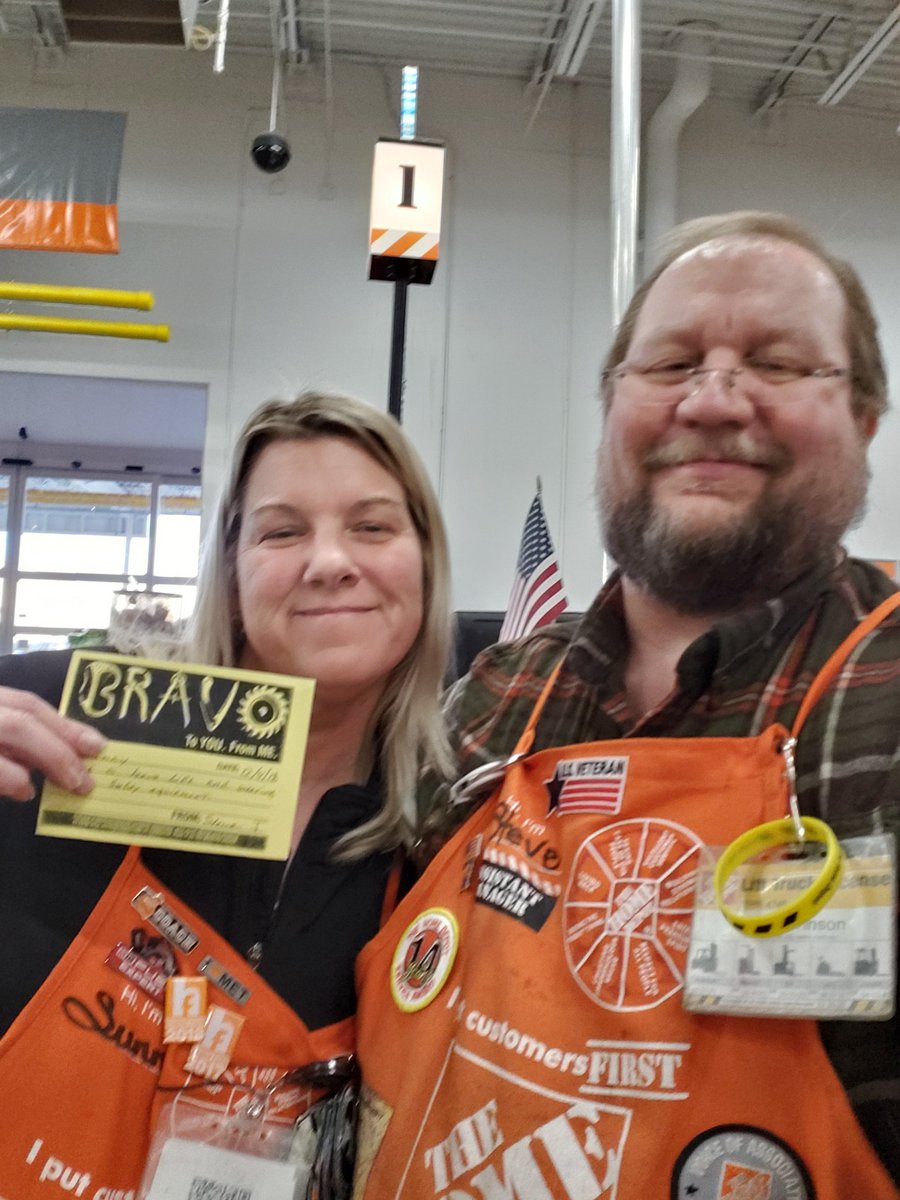 Steven_J_65's tweet photo. Thank you Sunny and Ambrosa for working together and working safe with gloves on. @SworyDan @MikeCapMAPM198 #pnwinfocus #4748OmakWa https://t.co/3tY7zqJO07