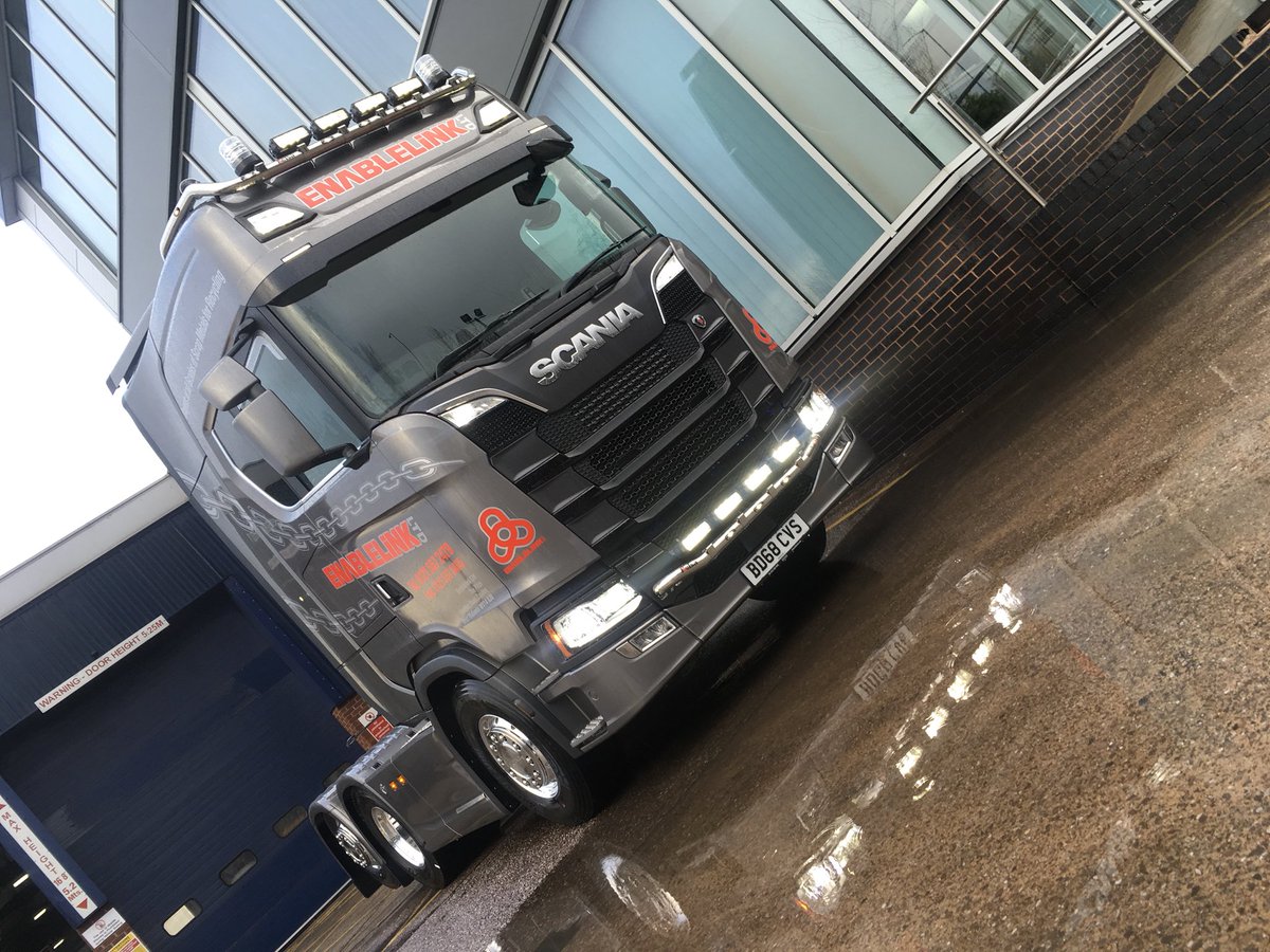 keltruck's tweet photo. Another stunning new #Scania S730 #V8 for #MTTransport. The largest #ScaniaV8 730 fleet in the UK is getting close...
#Coseley #Bilston #BlackCountry #WestMidlands #WestMids #WV14 #SuppliedByKeltruck #KingOfTheRoad #WeveGotThePower #Enablelink
Awesome job, @TonyBiddo53! https://t.co/ZEYDSd0K5B