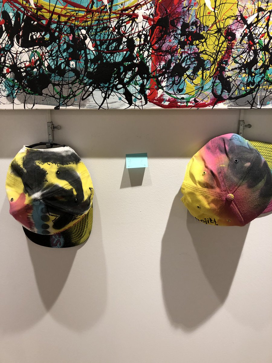 Bojitt3's tweet photo. Installing my work for SATURDAY. #bojitt #mstrstag #bojittstyle #chicago #chicagoartist #stcharles #love #holidaygifts #abstractart #interiordesign #style #hat #painting #gallery https://t.co/zztXOvppiz