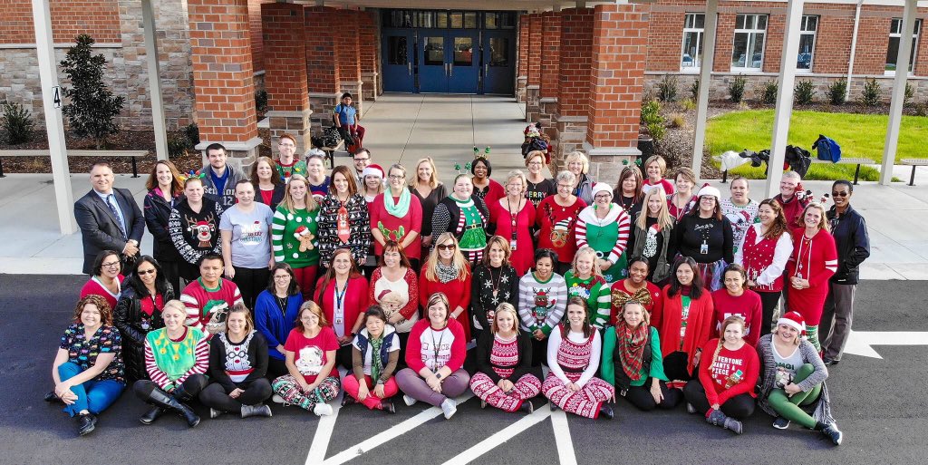 JenBrittain22's tweet photo. First Christmas as Mountain View Bobcats! So proud and grateful to be a part of this staff! #brandnewbobcat #ignitelearningbcps photo cress: Cooke photography @TCooke618 https://t.co/wWyouN0ZJb