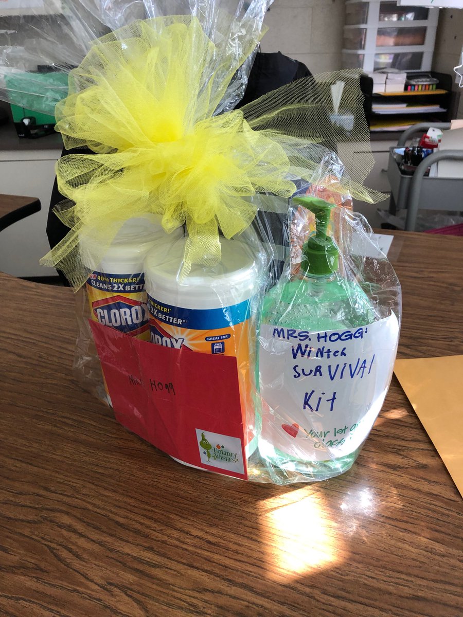 firstgonefab's tweet image. I am blessed to work with the families I have this year!! They gave me a winter survival kit that includes tissues, Clorox wipes, and hand sanitizer!! They know the way to my heart! #staywell #goodbyegerms