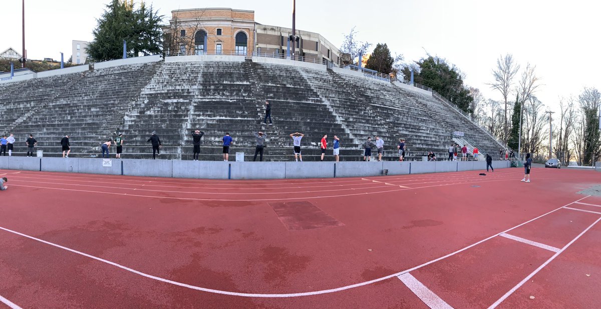 TacCCbaseball's tweet photo. Beautiful day for some stairs!
S/O #StadiumHS for the venue. #RollTitans https://t.co/SXGLFXmFSr