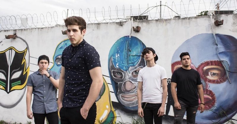 Abril 88 es una banda originaria de Monterrey liderada por Eduardo Torruco (Voz y Bajista), Ruben Salinas ( Gutarra y Voz), Sebastián Donoso(Batería) y David Ibarra(Guitarra). Estrenan nuevo video titulado “Nada Más de Ti”: youtu.be/zpJ5w9RtXYY 

Sencillo ya disponible.