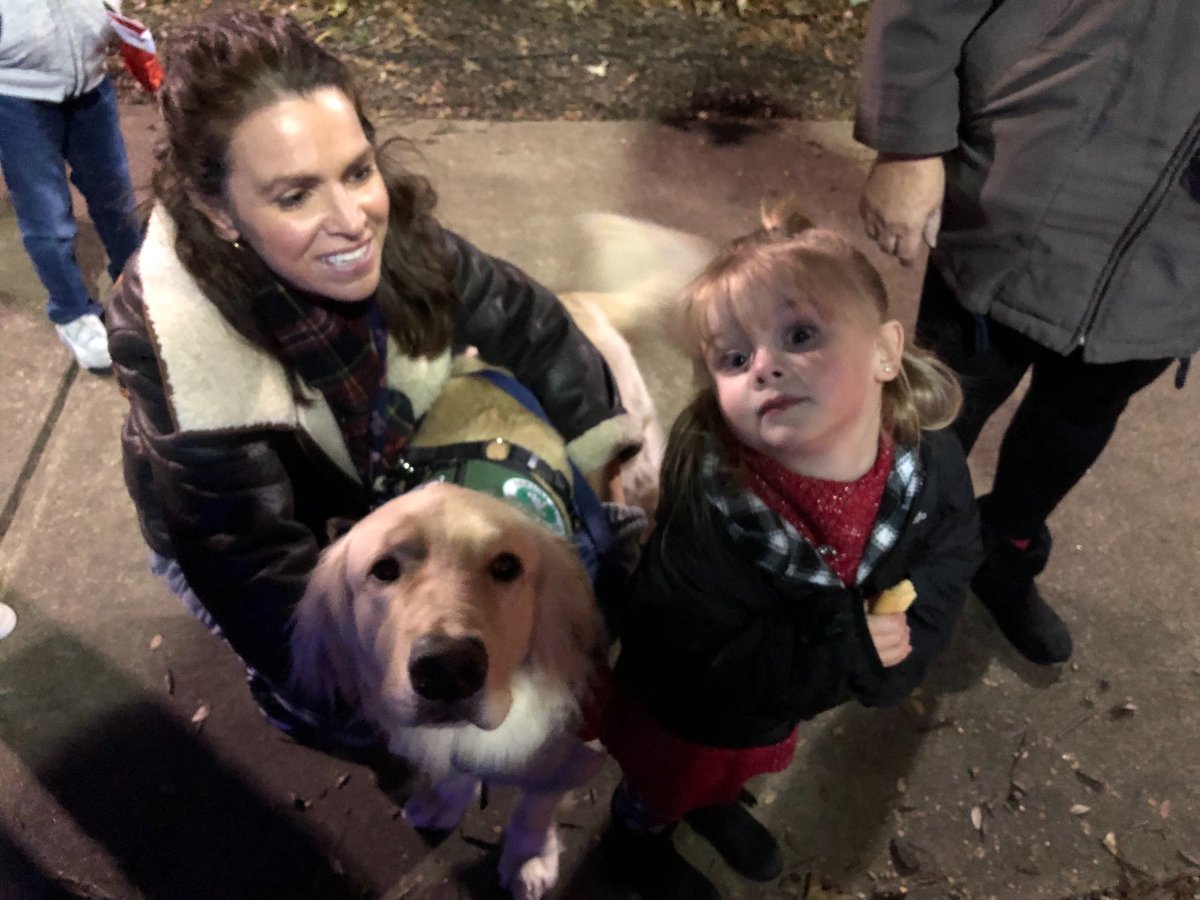 KaylaHemrick's tweet photo. I got to meet @Fox5Max and Leigh tonight!! She was shocked that people still recognized them. Leigh is such a sweet lady. @GoodDayAtlanta @alyseeadyFOX5 @KatieBFOX5 @JoanneFOX5 @BuckFOX5 @PaulFromFox5 @PortiaFOX5 @RyanBeesleyFox5 @RonGantFOX5 https://t.co/IahORZ96f7