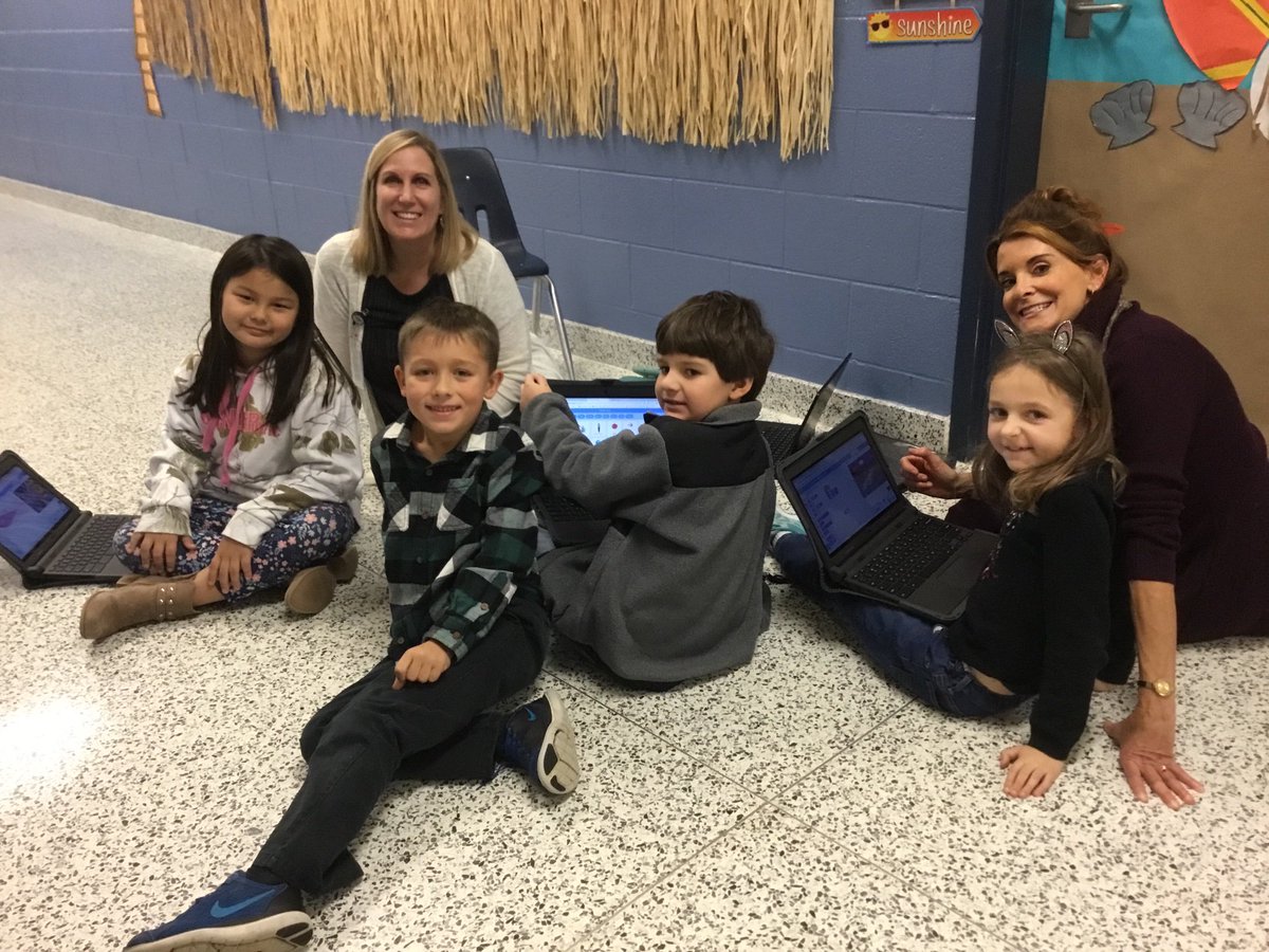 nicolalapoint72's tweet photo. Ms. Schultz’s #secondgraders at Westview Primary #created #interactive stories using #CSFirst’s “An Unusual Discovery.” The settings and dialogue they created were amazing!
@educator_shaw @BCSDTechTeam #bcsdinnovates @HourOfCodeSC #TeachSC #bcsdtechteam https://t.co/LFw65k1kn9
