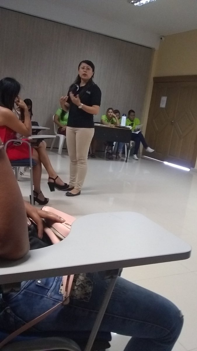 allison41052086's tweet photo. Aprendiendo muchas cosas nuevas en cada una de las exposiciones, explicaciones y experiencias... 

#IVSimposioInvestigaciónFormativa  #UniguajiraMaicao @jaroldiazc @InecTIC https://t.co/7X7nwuz4q0