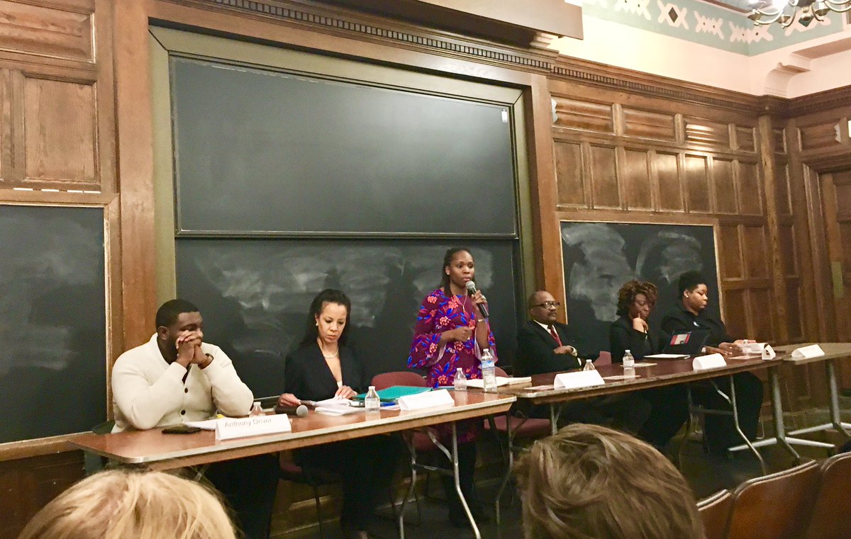 gatheractivism's tweet photo. Thank you @uchidemocrats and UC Political Union for hosting the 20th Ward Aldermanic Forum! 

The 20th encompasses many UChicago dorms and various communities including Englewood and Back of the Yards. You can check out candidate @NicoleJCHI on Gather. 

https://t.co/8M05LRmvHo https://t.co/tgsr9yWEWp