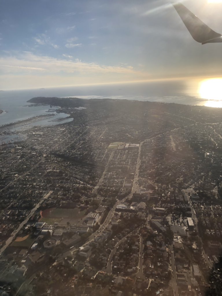 drjgauthier's tweet photo. I had a wonderful time at #ASH18
Great to to share our work at the #turtlelab @fredhutch
Catch up with former colleagues
Hear about amazing research from all over the π
Inspirational!
See you all in Orlando #ASH19 https://t.co/5Z0VC8ONMU
