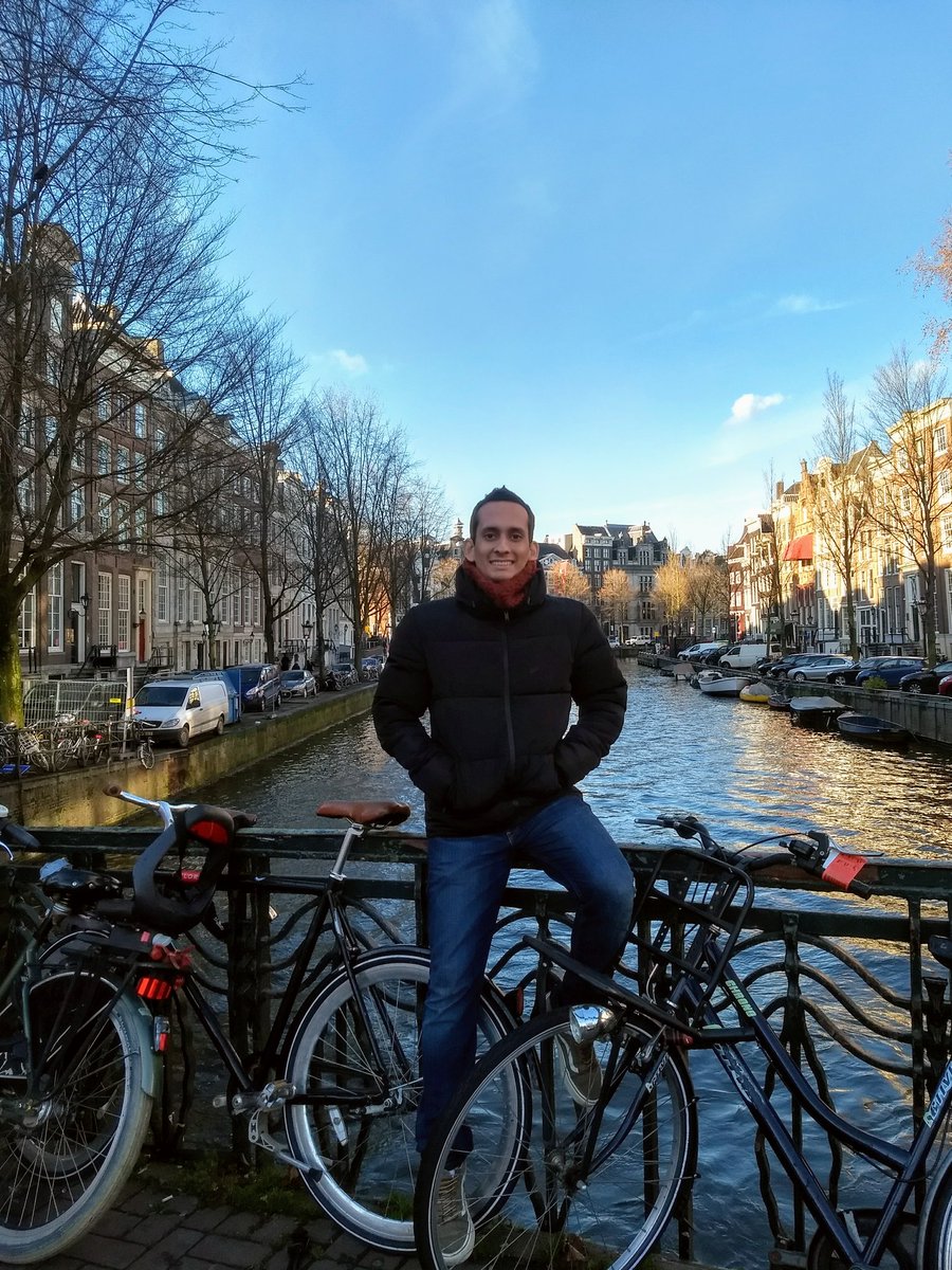 DFalcao14's tweet photo. Estuve parchando por el #RedLigth en Ámsterdam https://t.co/w84U6bskcV
