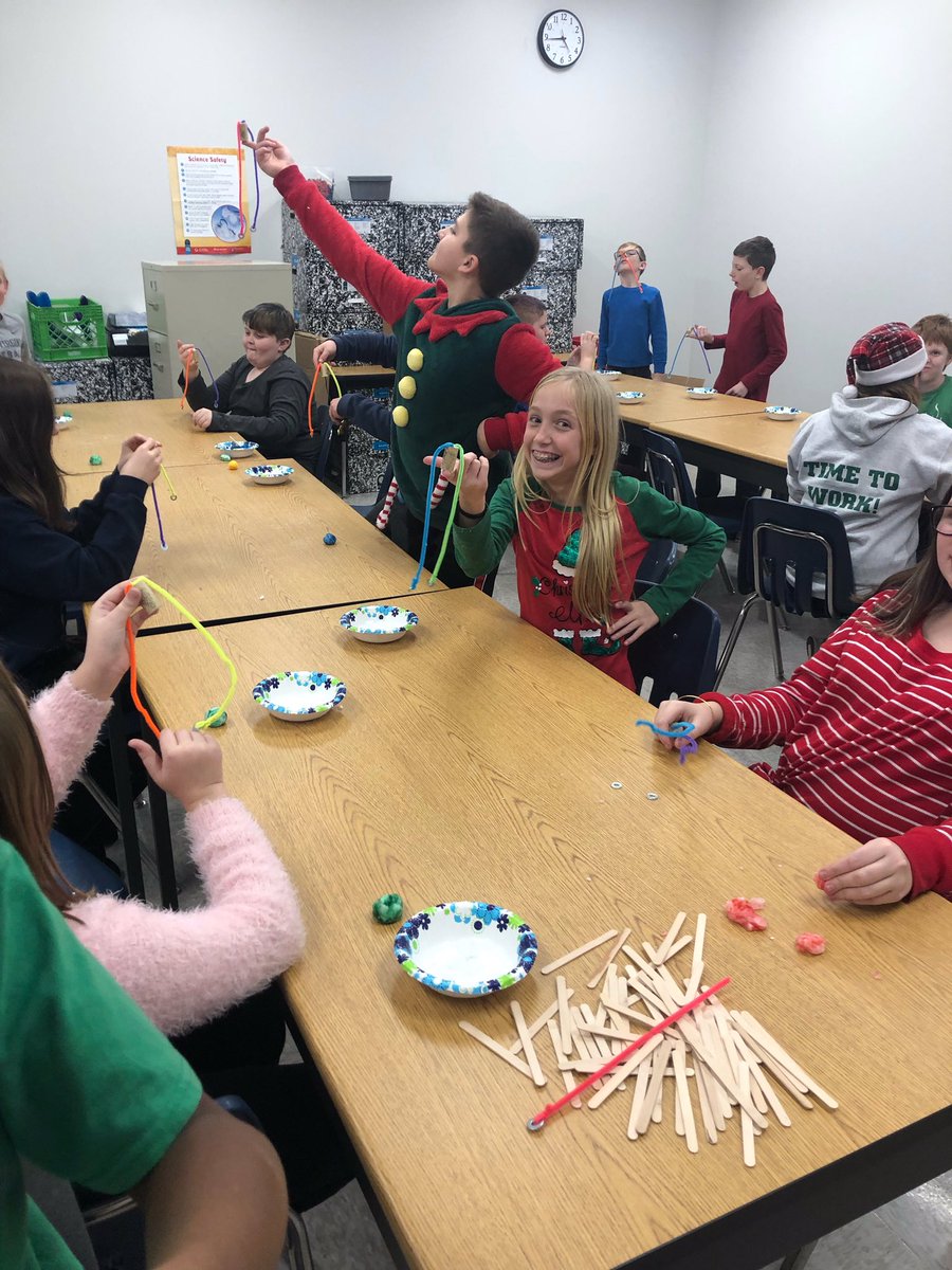 BrookhavenBulls's tweet image. Thank you Ms. Barlow for keeping students engaged in science club after school. #NASAengineering #GravityRULES #STEM