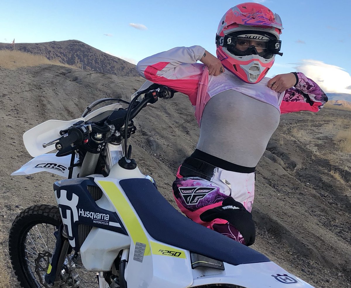 chanelbabby's tweet photo. But do you ride? If so book me &amp; bring your toy, let’s go for a ride !! 
Email me personally for details 🤘

Chanel@bunnyranch.com https://t.co/CeYYfSoyes
