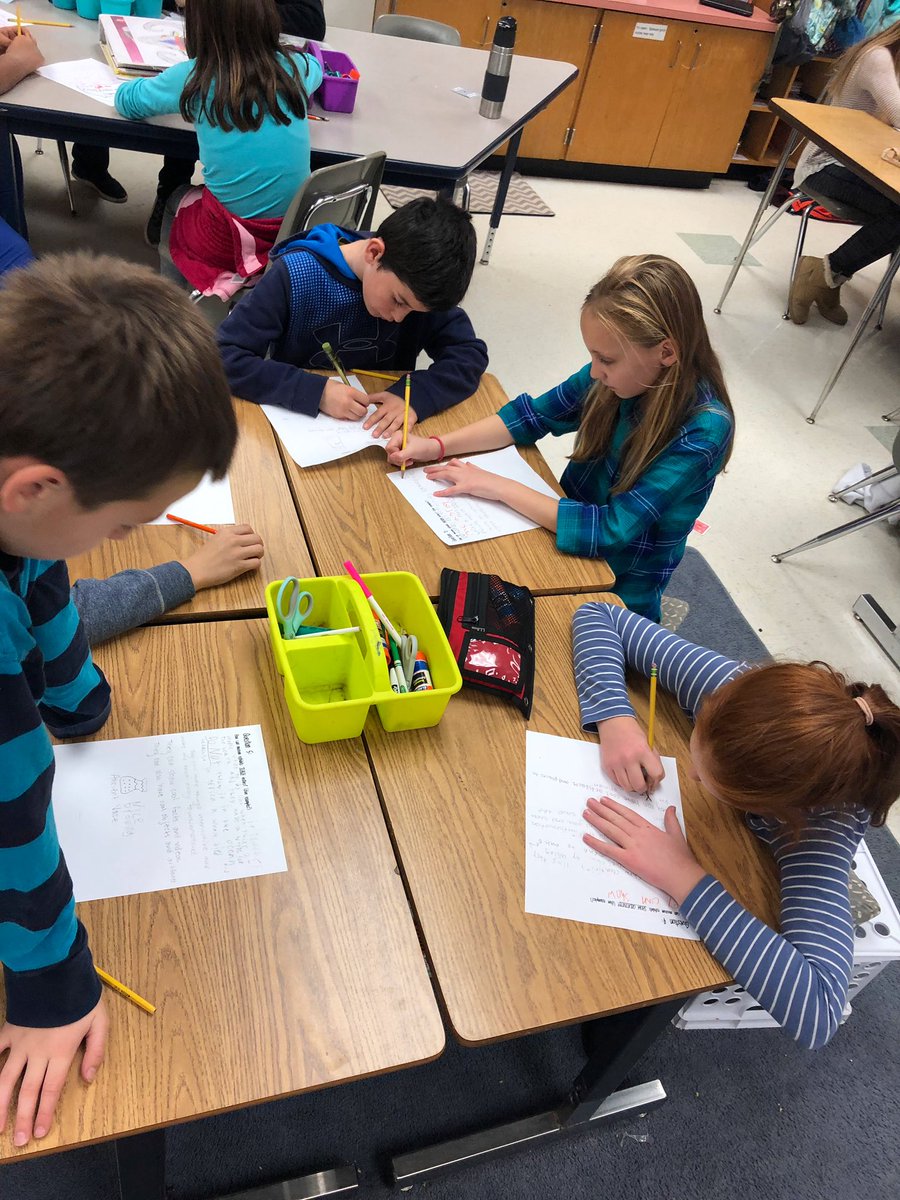 LRGteach's tweet image. To process and share our thinking about our museum visit, Ss participated in a variation of a known #thinkingroutine called Pass the Chalk Talk (thanks @tchrwithatitle!). By the end, they answered 5 diff Qs and responded to each other’s 💡s. #MakingThinkingVisible #FHESfamily