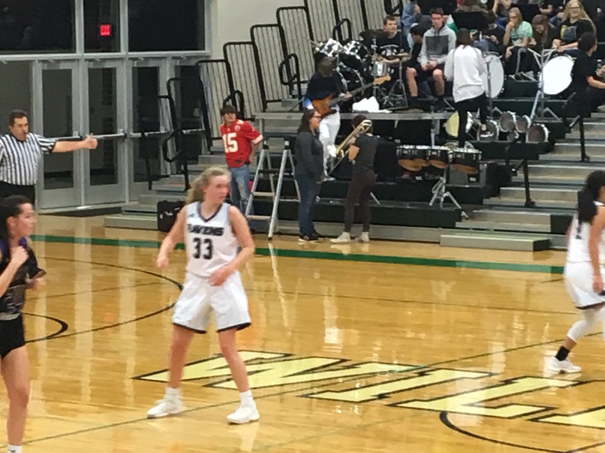 gundyonwravens's tweet photo. Sarah Beth Gueldner just scored her 1,000th point! Congratulations Sarah Beth. What an accomplishment! https://t.co/ZWVXYLUU1X