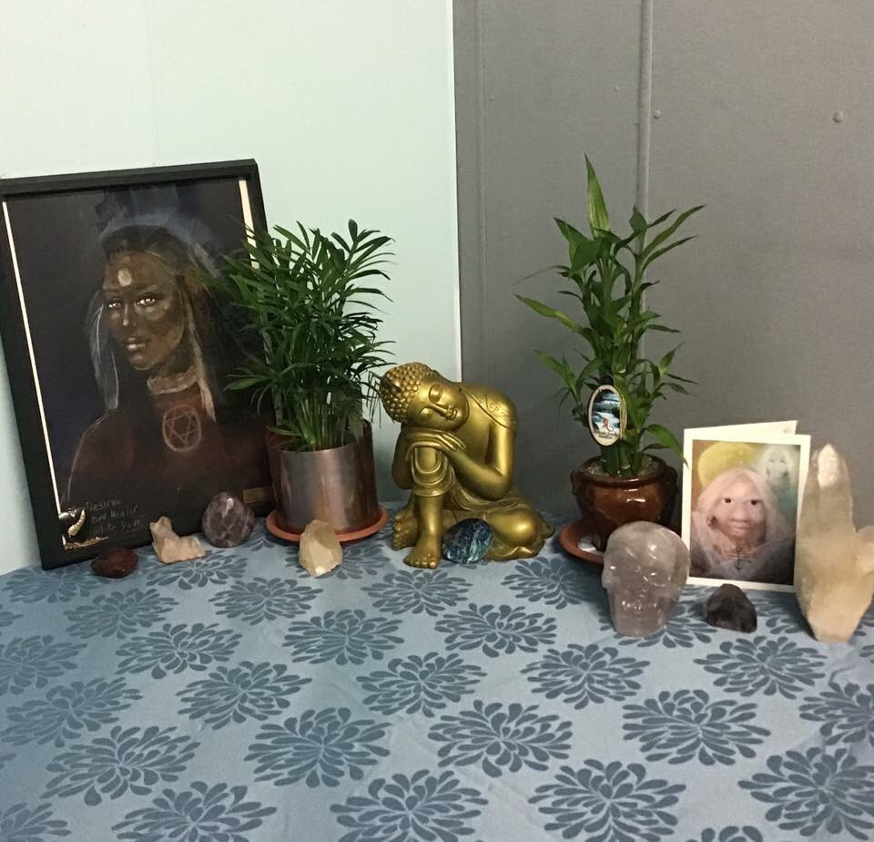 DesireeKirkham's tweet photo. A beautiful space has been created at CAZSEC ROSE CRYSTALS. Our Holistic Healers are here for all seeking to understand how your lives are changing &amp; how relevant beyond measure YOU truly are. Come invest in the greatest asset you’ll ever be blessed with - YOU #cazsecrosecrystals https://t.co/UXTHoHkhOw