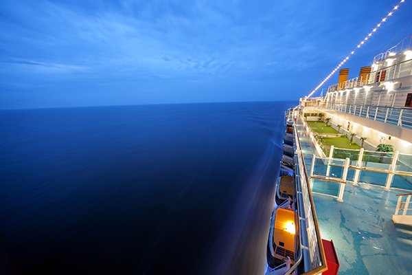 "Australian vacuum powered system used on cruise ships to reduce food waste could soon be used to separate the waste streams in hotels, hospitals and hospitality precincts." via <a href="/WasteMR/">Waste Management Review</a> zurl.co/2cCB 

#foodwaste #wastemanagement