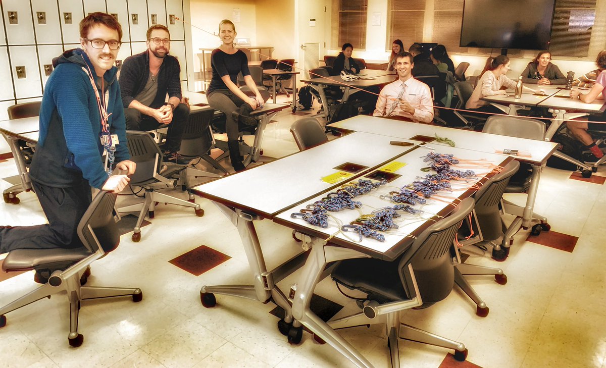 alvarezzzy's tweet image. Dr. Carrie Jurkiewicz, Dr. Patrick Burns, Wilderness fellow Dr. Anne Walker, R3 Dr. Chris Winstead-Derlega &amp;amp; R3Dr. Keir Warner doing knots skills with #MedStudents &amp;amp; sharing hypothermia experiences @StanfordEMED 

Check us out: Stanford.io/2Pl4krp
#WildernessMedicine 
#EMIG