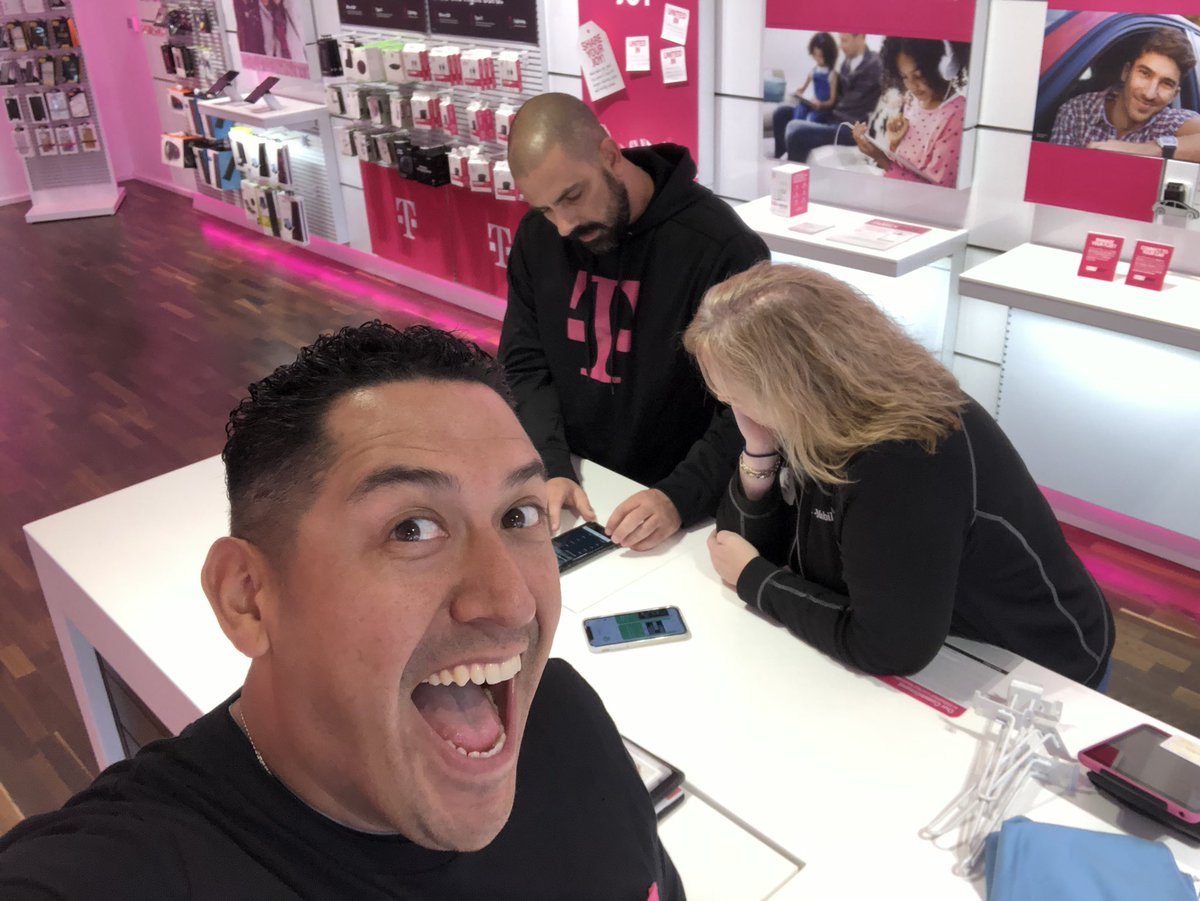 LupeAltamirawk's tweet image. Thank you @huskins11 and Erik Araujo for very impactful day in stores.  The Best Practices put in motion today will definitely create new selling behaviors.
#RevenueChamps #Protection360
#TechPHD #McAfee #Buildingthevalue @sdmwrestle