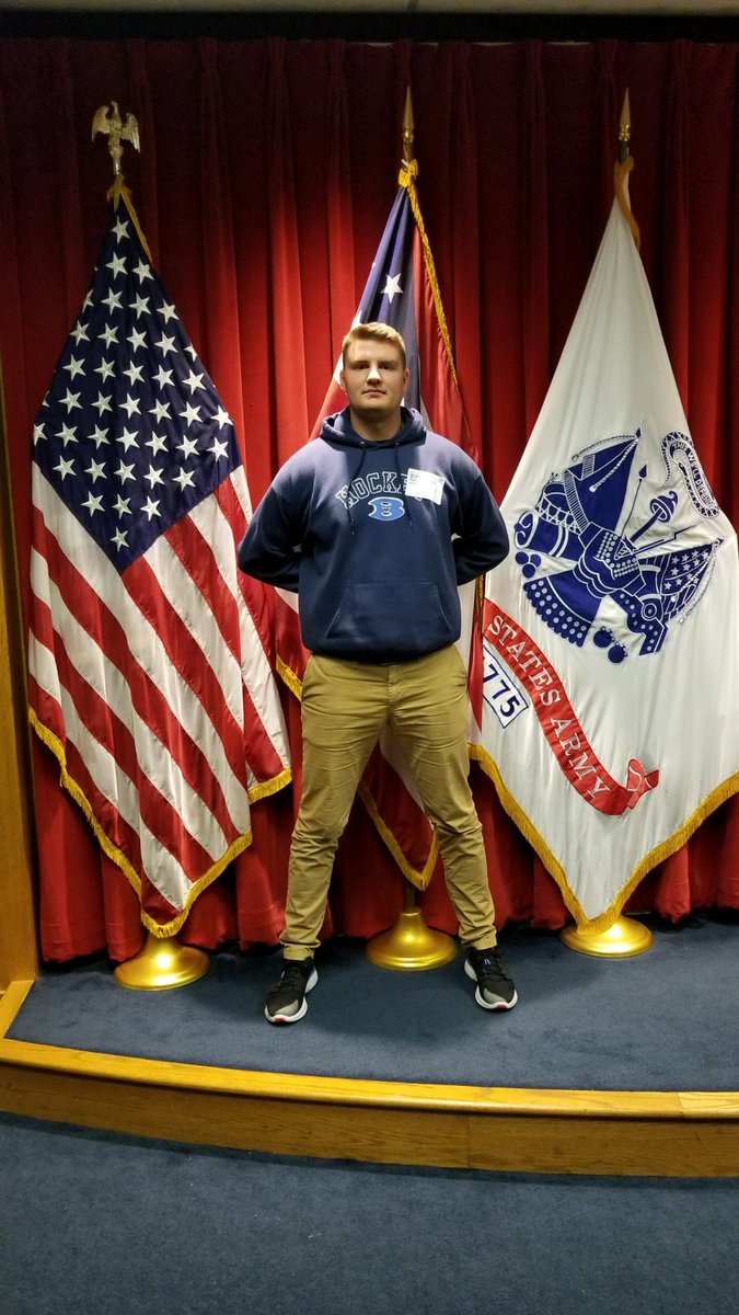 NickMoner's tweet photo. Never posted about this, but I made a pretty big decision last month. I look forward to what my future hold as an enlisted member of the Army National Guard and as a United States Army Officer later down the road. #ThisWellDefend https://t.co/NpSqleE7HK