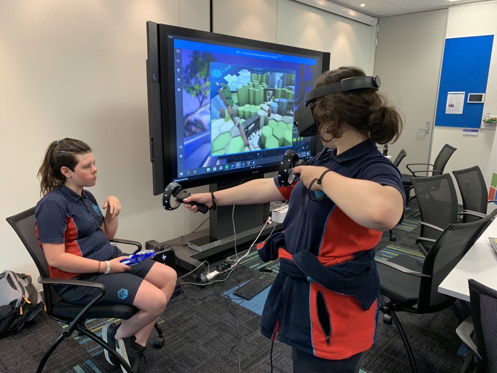 BronSt's tweet image. What does a hackathon look like? #hackmini #minecraft #mixiply Day 2 wraps. Tomorrow is the race to demo and pitching!