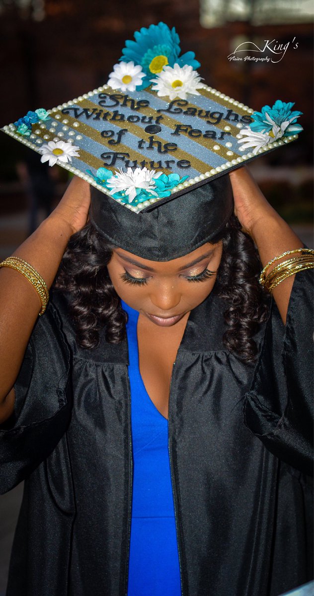 __NitaBeeta's tweet photo. Itβs almost timeβοΈ Dec. 16th, 2:00pm @ FedExForum -Be there #UofM #Alumni in 12 days #MemphisGrad18 π©π½βππ―π @uofmemphis https://t.co/E2qDM7WGTH